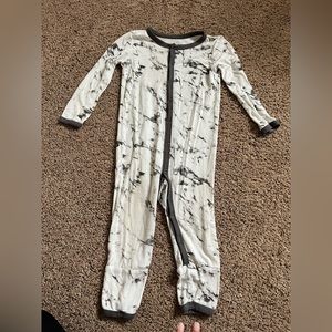 Kyte baby romper